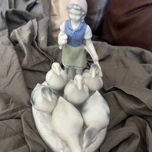 Vintage Gerold Porzellan Western  Germany Bavaria,  Goose Girl # 4902 figurine